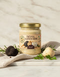 Crema di panna al tartufo 130 g Luck Pilze su piano di marmo